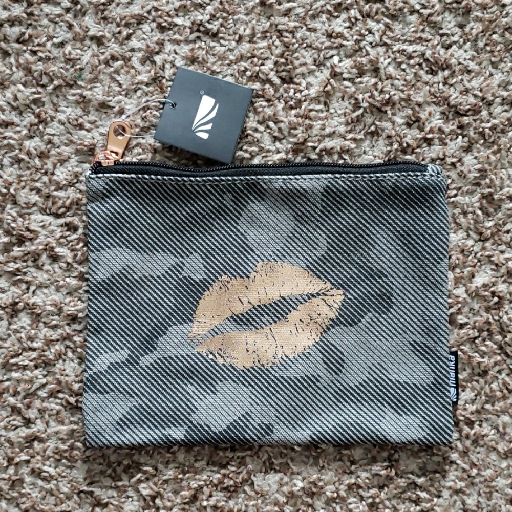 Marika Canvas Zip Bag